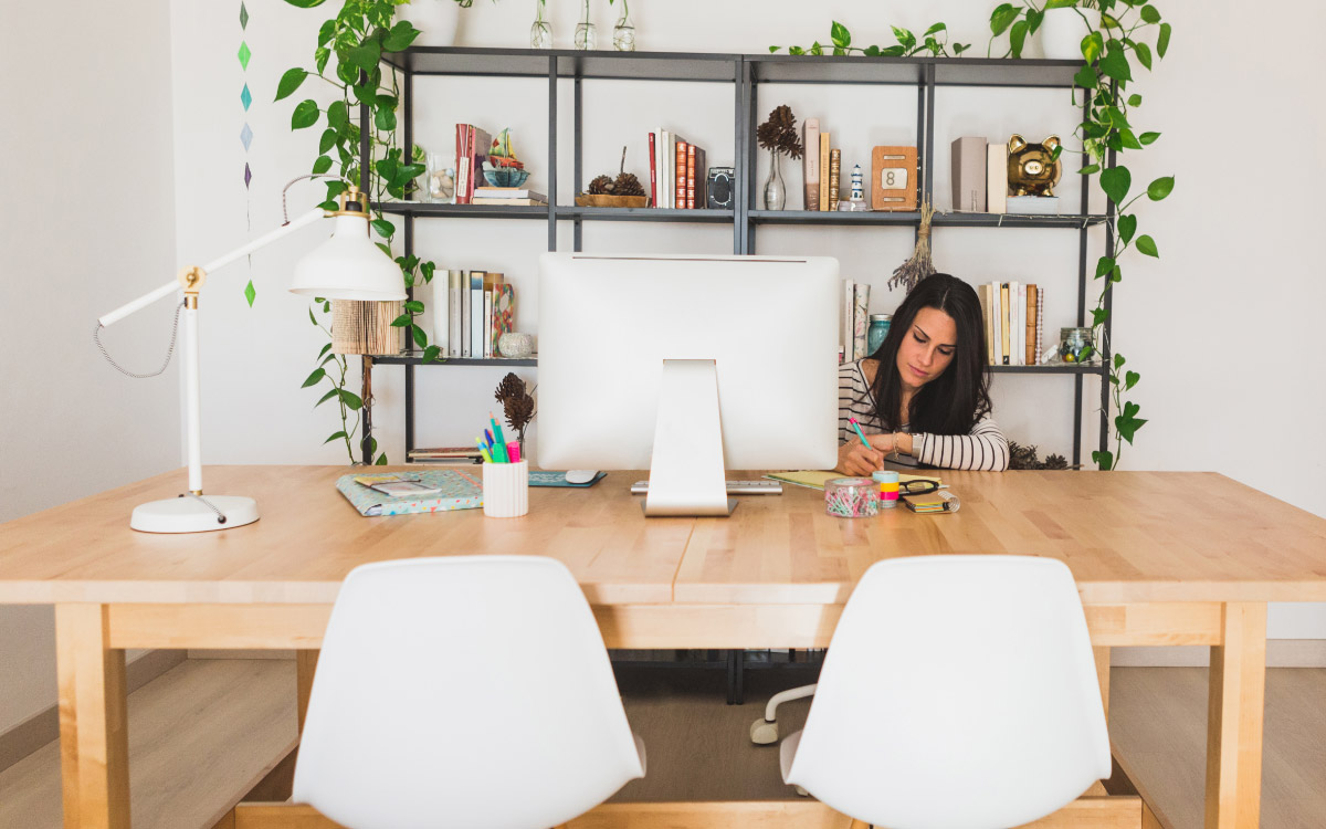 Transform Your Workspace: Choosing the Ideal Office Table for Productivity